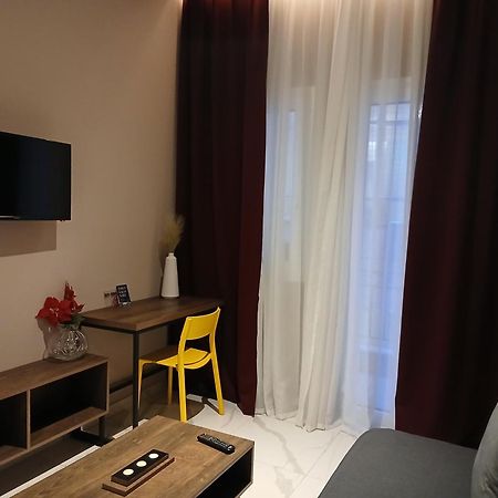 Black Onyx Comfort Suites - Timeless Design In A Heritage Building Thessaloniki Exterior photo